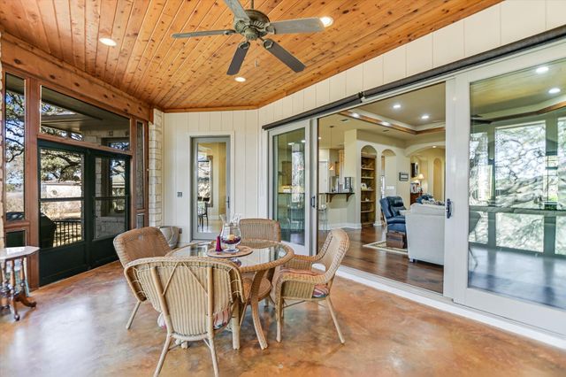 2506 Sailpoint DR, Spicewood, TX 78669