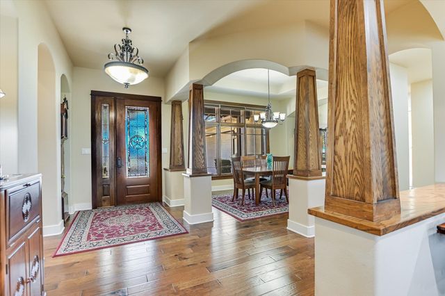 2506 Sailpoint DR, Spicewood, TX 78669