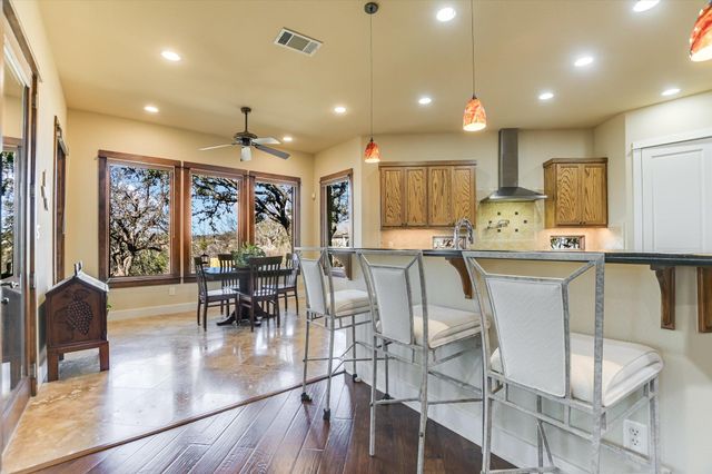 2506 Sailpoint DR, Spicewood, TX 78669