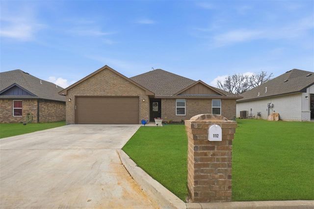 112 Elm Ave, Cache, OK 73527