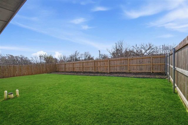 112 Elm Ave, Cache, OK 73527