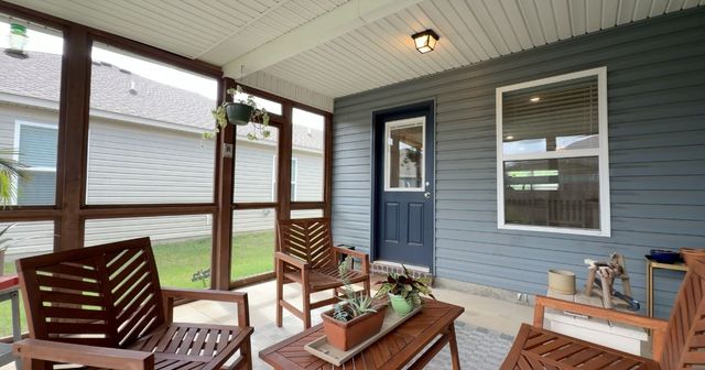 1066 E Sparrow Circle, Fayetteville, AR 72701