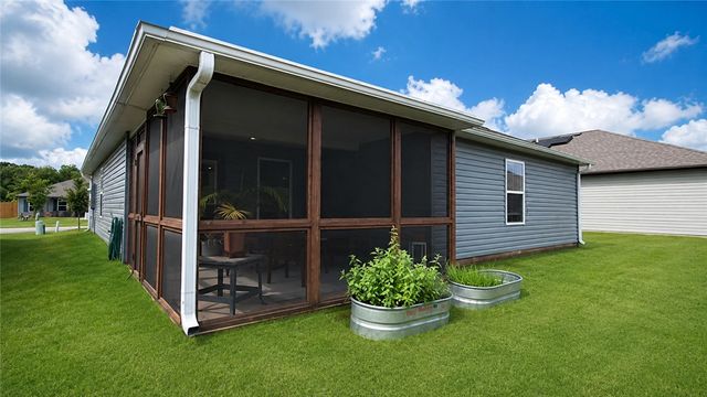 1066 E Sparrow Circle, Fayetteville, AR 72701
