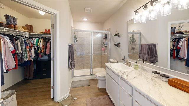 1066 E Sparrow Circle, Fayetteville, AR 72701