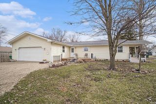 3870 Lakeshore Drive, Bremen, IN 46506