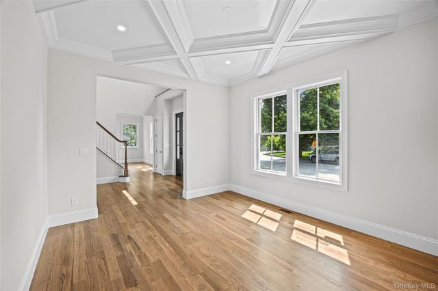 24 Lorraine Court, Northport, NY 11768