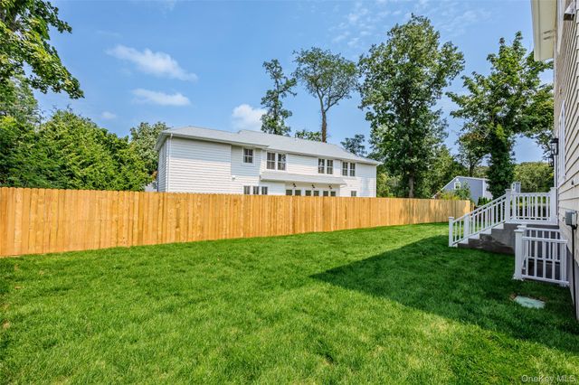 24 Lorraine Court, Northport, NY 11768