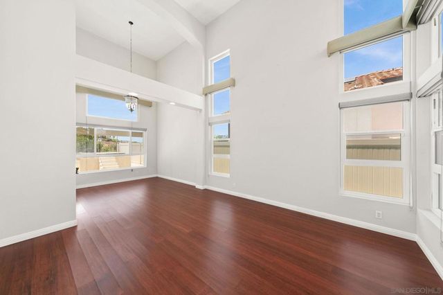1068 Pacific Hill St, Chula Vista, CA 91911