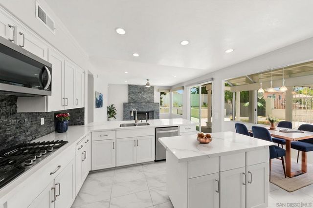 1068 Pacific Hill St, Chula Vista, CA 91911