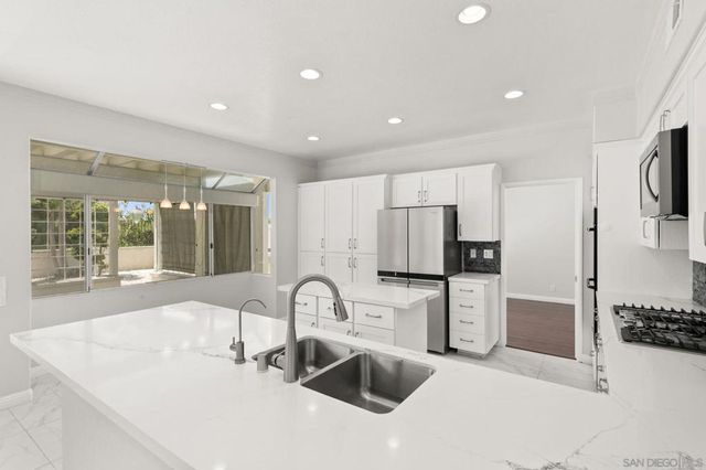 1068 Pacific Hill St, Chula Vista, CA 91911