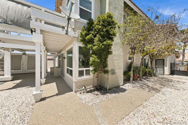 1068 Pacific Hill St, Chula Vista, CA 91911