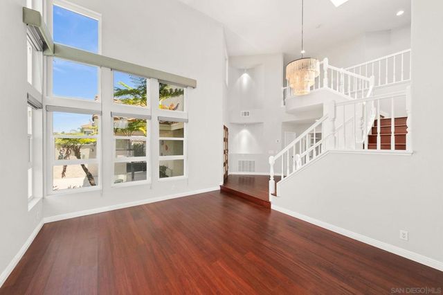 1068 Pacific Hill St, Chula Vista, CA 91911