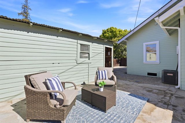 7601 Rosanna Street, Gilroy, CA 95020