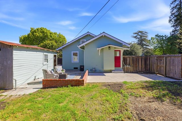 7601 Rosanna Street, Gilroy, CA 95020