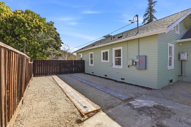 7601 Rosanna Street, Gilroy, CA 95020