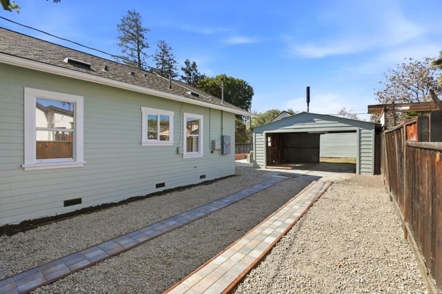 7601 Rosanna Street, Gilroy, CA 95020