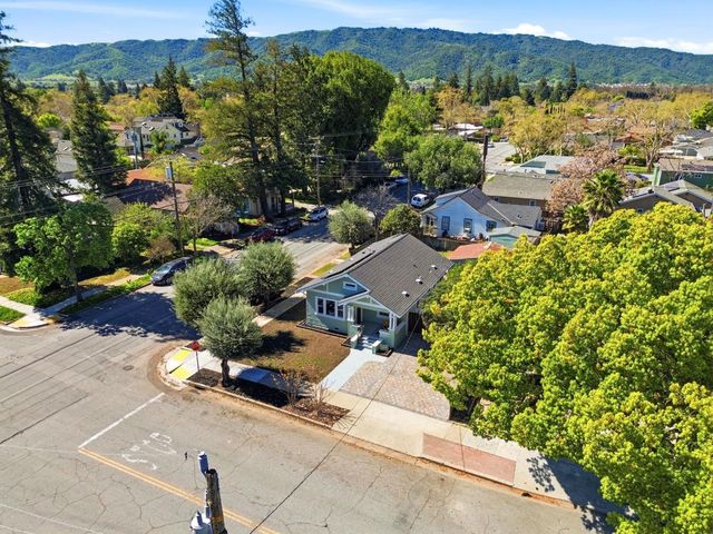 7601 Rosanna Street, Gilroy, CA 95020