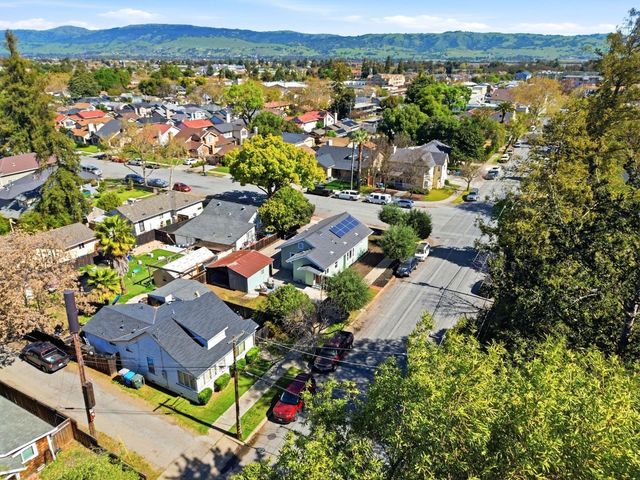 7601 Rosanna Street, Gilroy, CA 95020