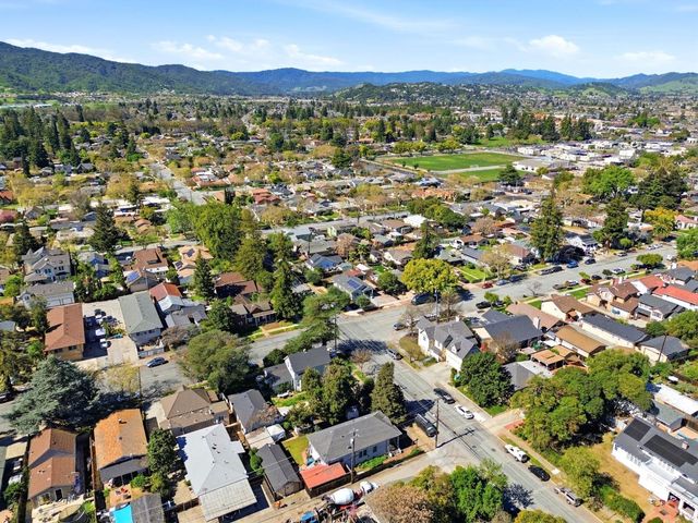 7601 Rosanna Street, Gilroy, CA 95020