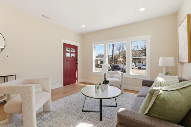 7601 Rosanna Street, Gilroy, CA 95020