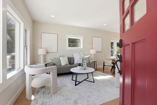 7601 Rosanna Street, Gilroy, CA 95020