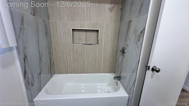 12215 Bliss Court, Sterling Heights, MI 48312