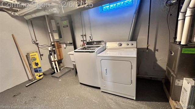 12215 Bliss Court, Sterling Heights, MI 48312