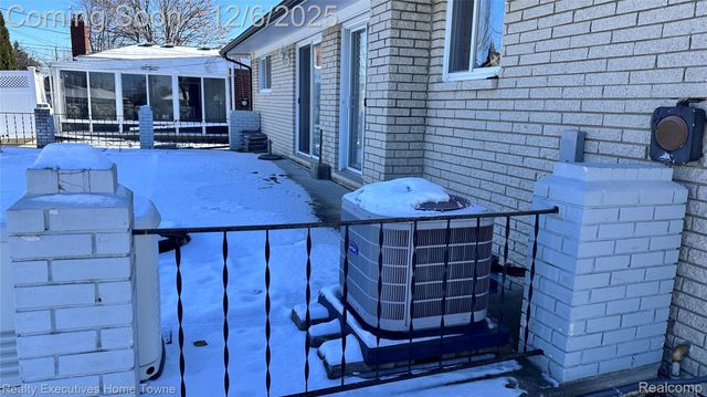 12215 Bliss Court, Sterling Heights, MI 48312