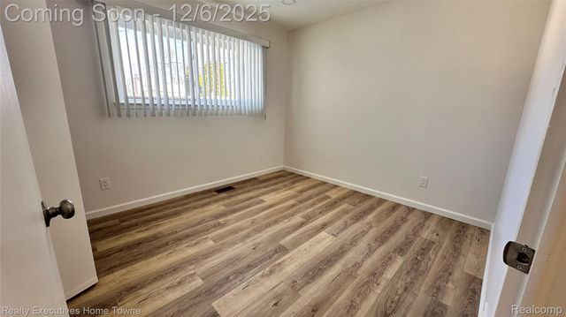 12215 Bliss Court, Sterling Heights, MI 48312