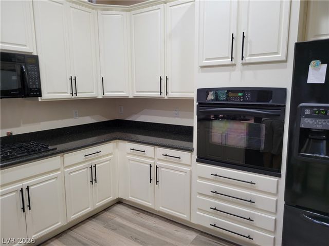 6132 West Watermelon Street, North Las Vegas, NV 89081