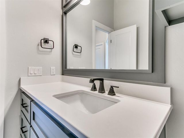 13400 Lisbon Avenue, Oklahoma City, OK 73170
