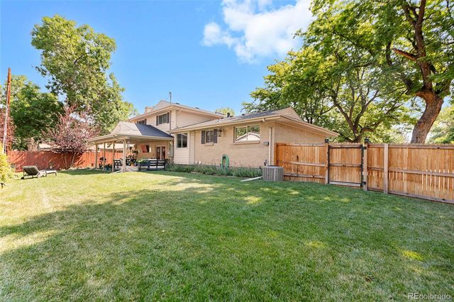 7649 S Cedar Circle, Littleton, CO 80120