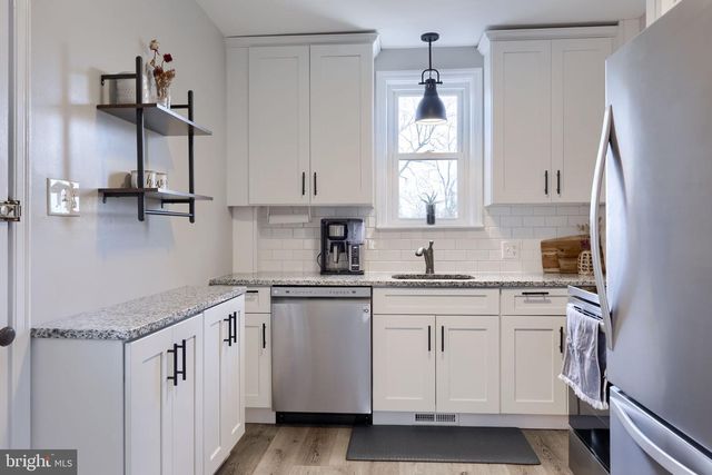 413 E MAIN ST, Ephrata, PA 17522