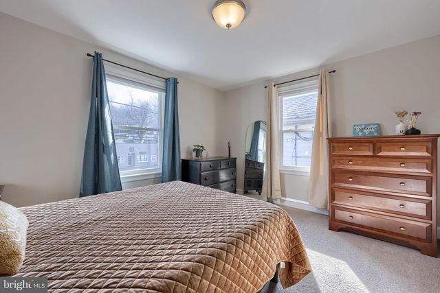 413 E MAIN ST, Ephrata, PA 17522