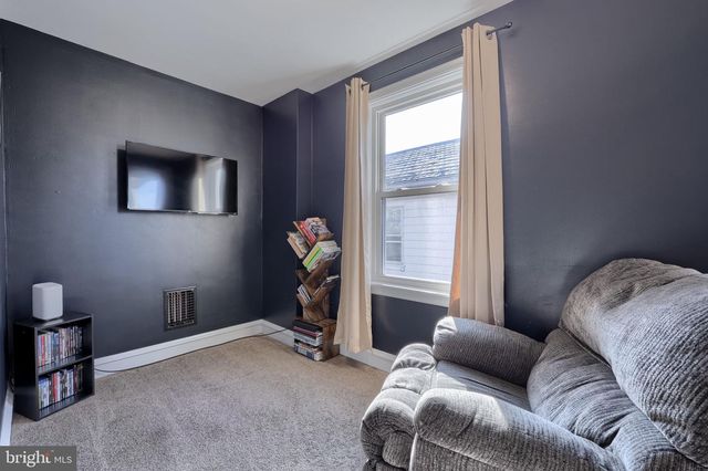 413 E MAIN ST, Ephrata, PA 17522