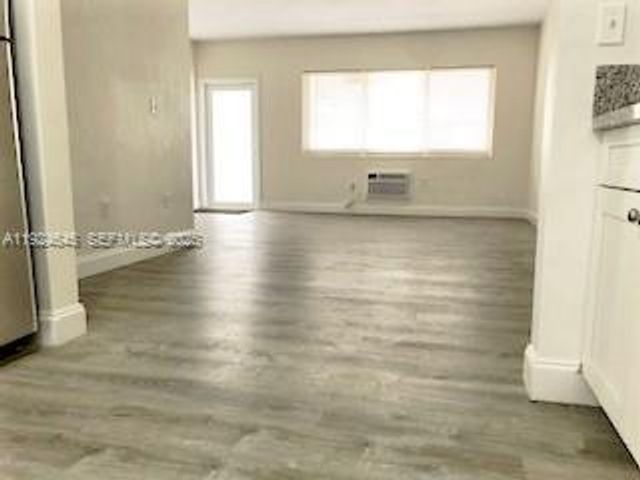 105 S Shore Dr 2, Miami Beach, FL 33141