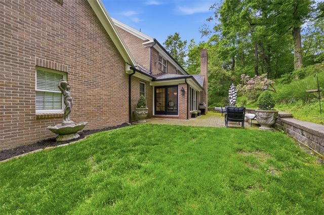 11 Teal Drive, Indiana Twp, PA 15238