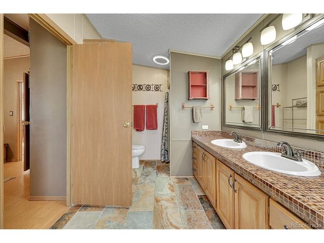 8555 Converse Rd, Bennett, CO 80102