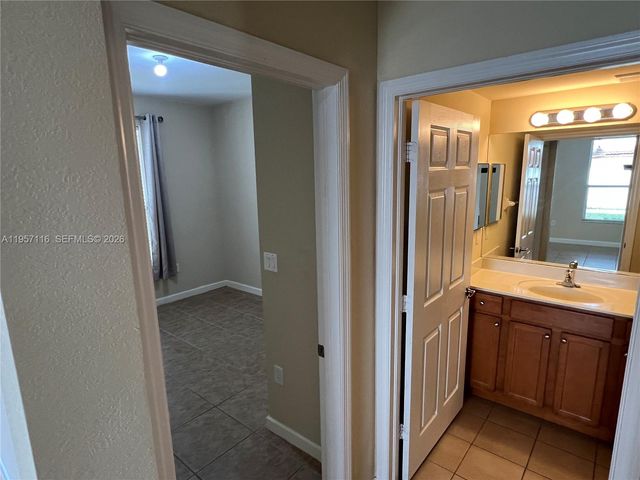 17065 SW 93rd St 17065, Miami, FL 33196