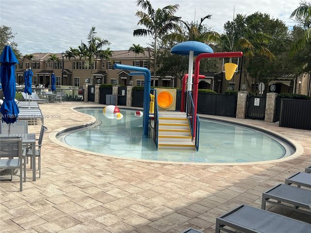 17065 SW 93rd St 17065, Miami, FL 33196