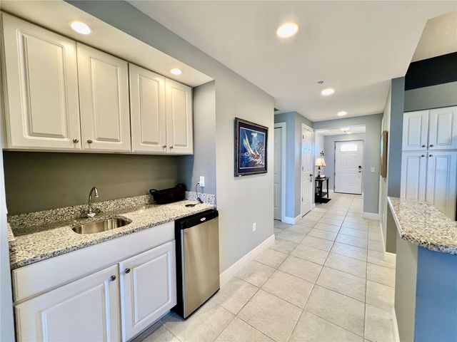 3333 SUNSET KEY CIRCLE 103, Punta Gorda, FL 33955