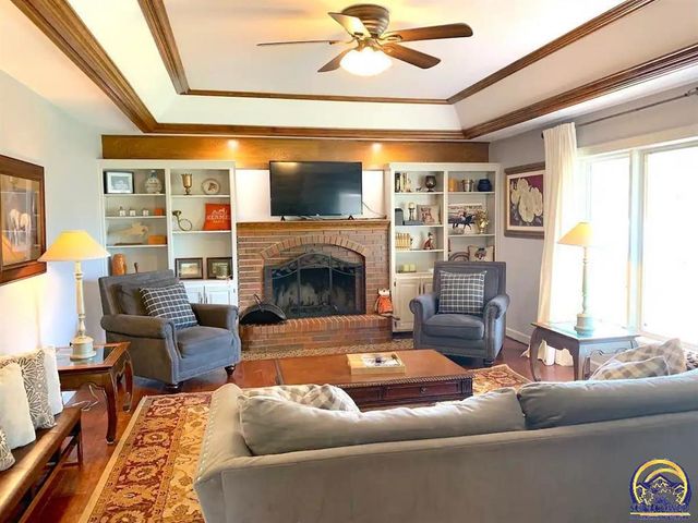 3635 SW Indian Hills RD, Topeka, KS 66614