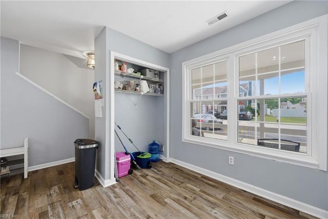 227 Whitewater Dr, Newport News, VA 23608