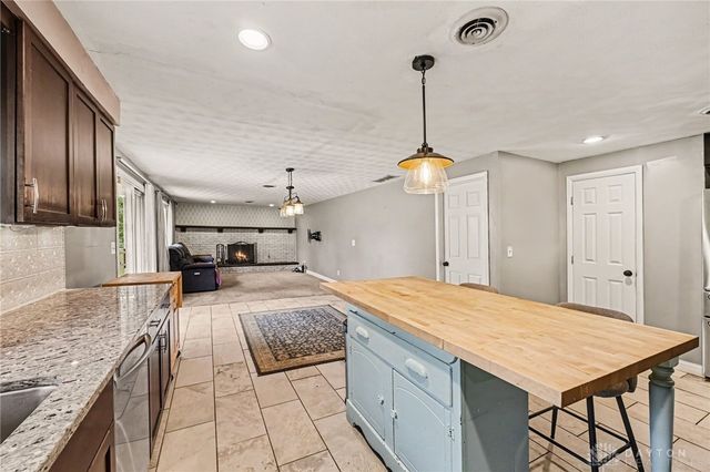2786 Kemp Road, Dayton, OH 45431