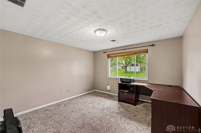 2786 Kemp Road, Dayton, OH 45431