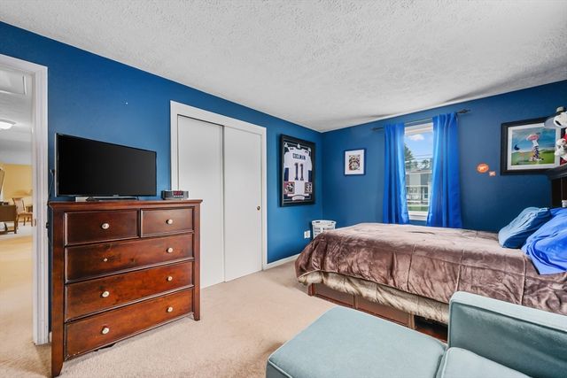 153 Hickory Hill Circke, Barnstable, MA 02655