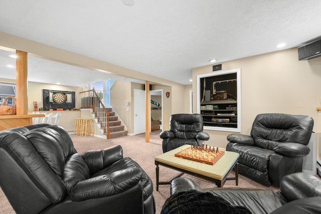 153 Hickory Hill Circke, Barnstable, MA 02655