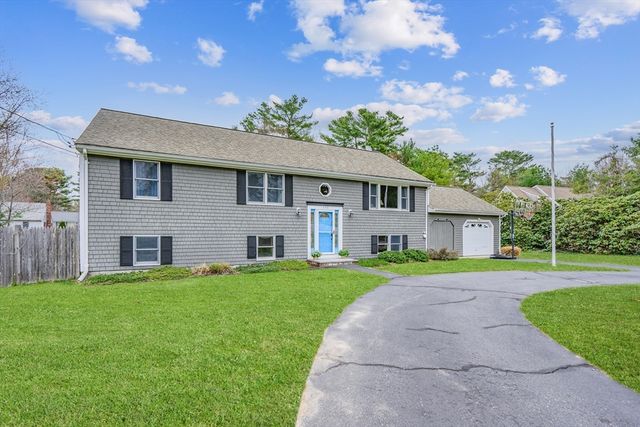 153 Hickory Hill Circke, Barnstable, MA 02655