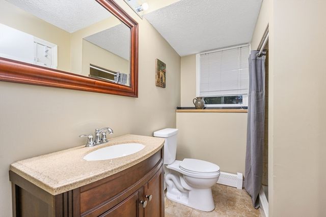 153 Hickory Hill Circke, Barnstable, MA 02655