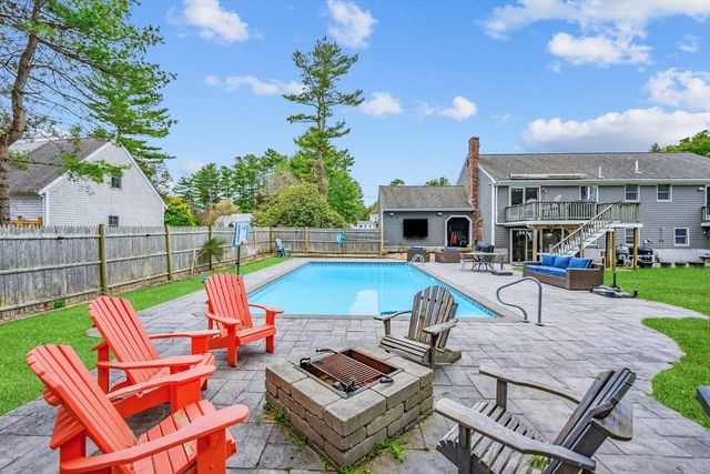 153 Hickory Hill Circke, Barnstable, MA 02655